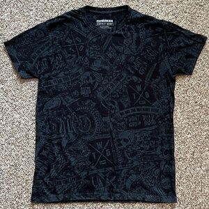 WALKING DEAD Supply Drop- collectible t shirt size L- unisex- limited edition